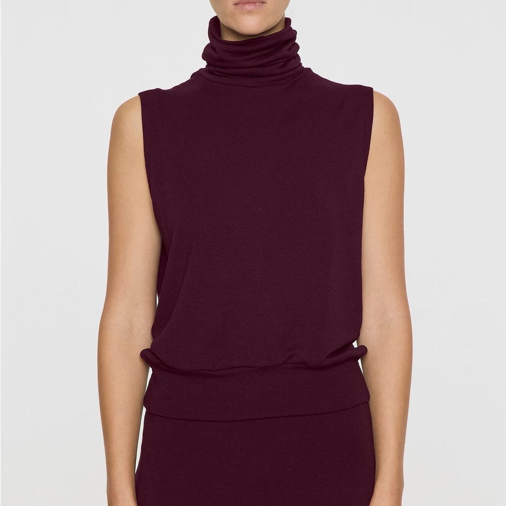 White House Black Market Sleeveless Maroon Turtleneck Sweater